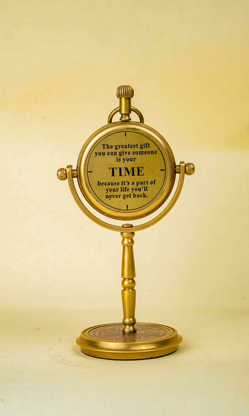 Antiqula Magnus 6.2 - Vintage Brass Desk Clock with Engraved Quote