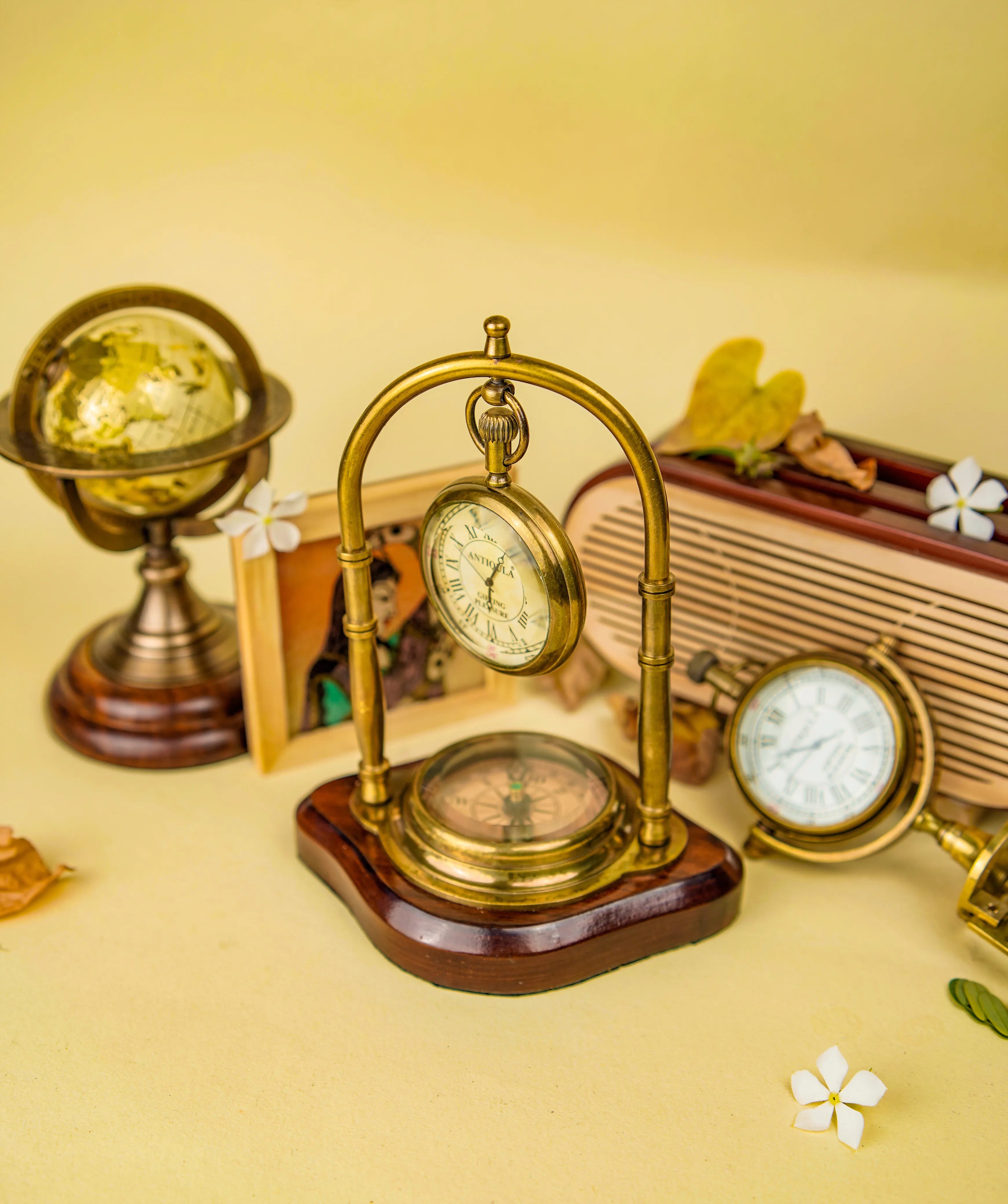 Antiqula Magnus 6.5 – Vintage Brass & Sheesham Wood Desk Clock with Compass & Engraved Quote