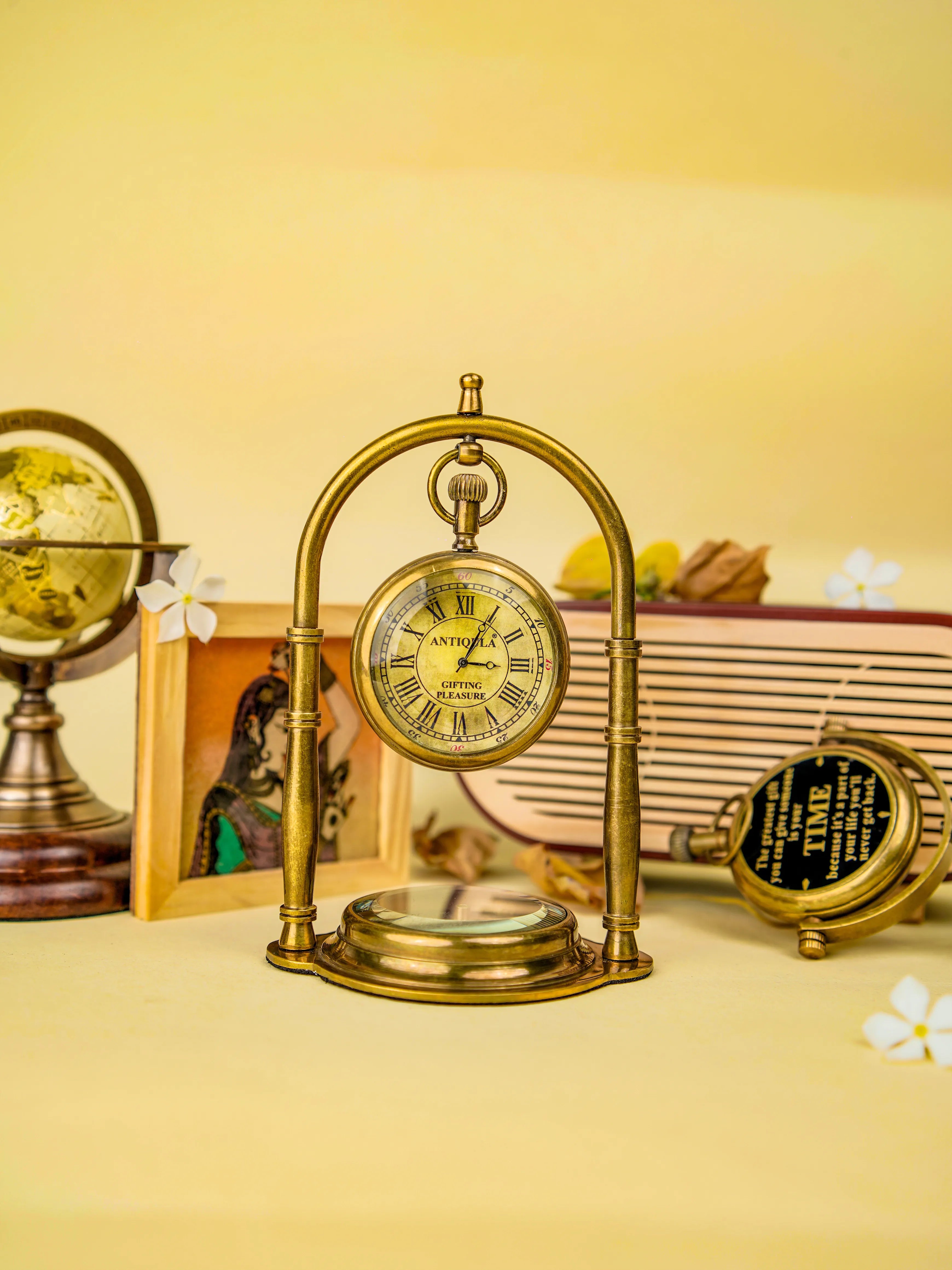Antiqula Magnus 6.4 – Vintage Brass Arch Desk Clock with Compass & Engraved Quote