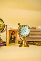Antiqula Epoch 3.3 – Rotating Vintage Brass Globe Desk Clock
