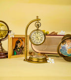 Antiqula Magnus 6.1 – Vintage Brass Desk Clock with Compass & Engraved Quote