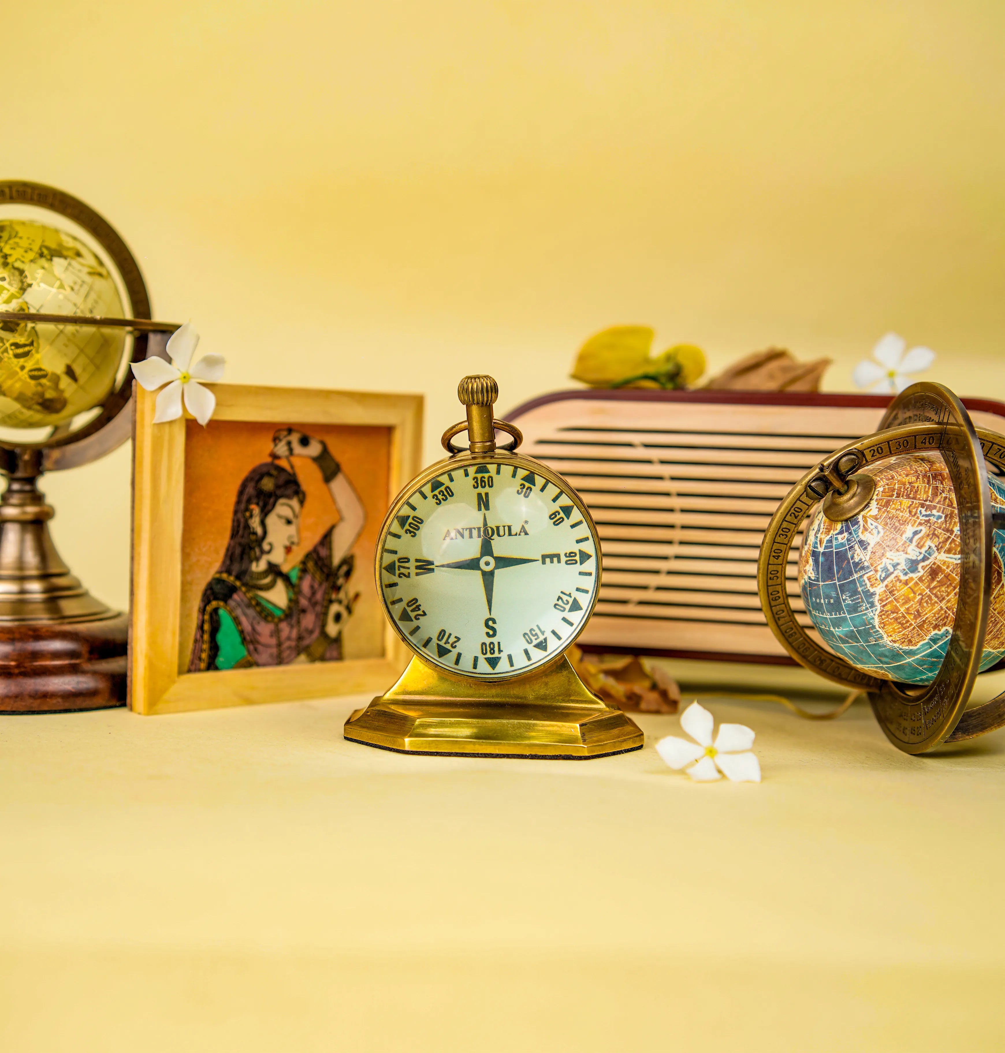Antiqula Epoch 3.2 – Vintage Brass Dual-Sided Desk Clock