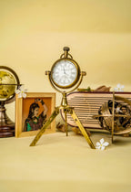 Antiqula Magnus 6.3 – Vintage Brass Tripod Desk Clock with Engraved Quote