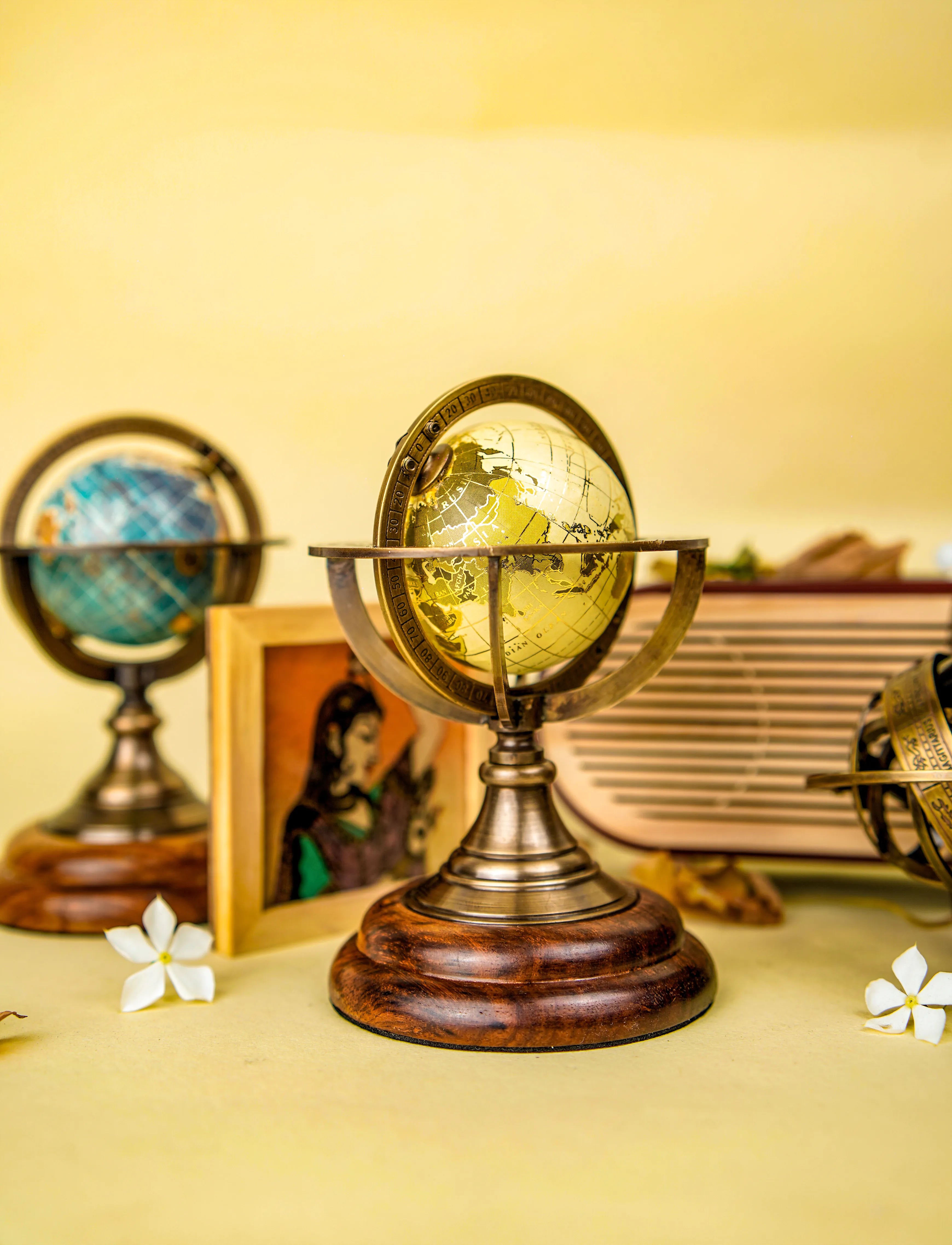 Astra 6.2 – Armillary Globe on Wooden Base